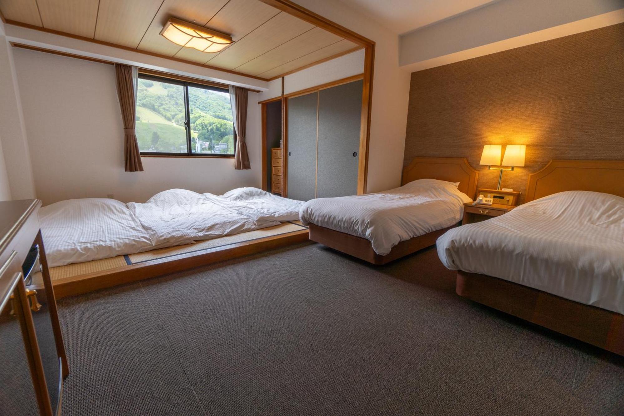 Hakuba Panorama Hotel Exterior photo