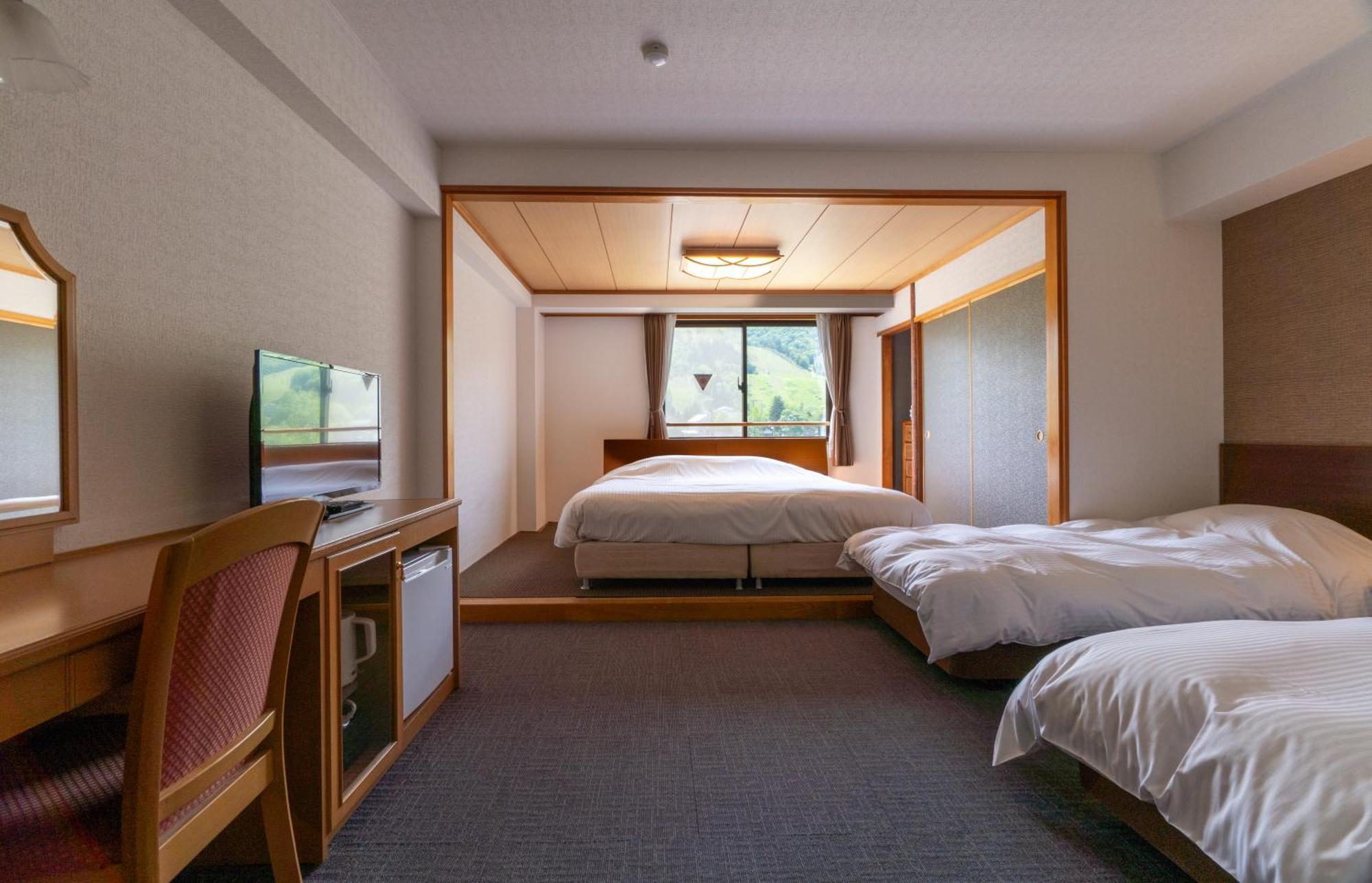 Hakuba Panorama Hotel Exterior photo